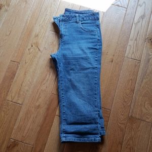 Stretchy Embellished Jean Capris
